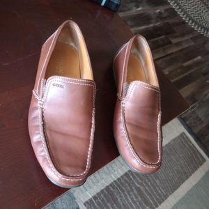 Geox Men's Monet Plain Vamp Slip-On loafer. Size 10